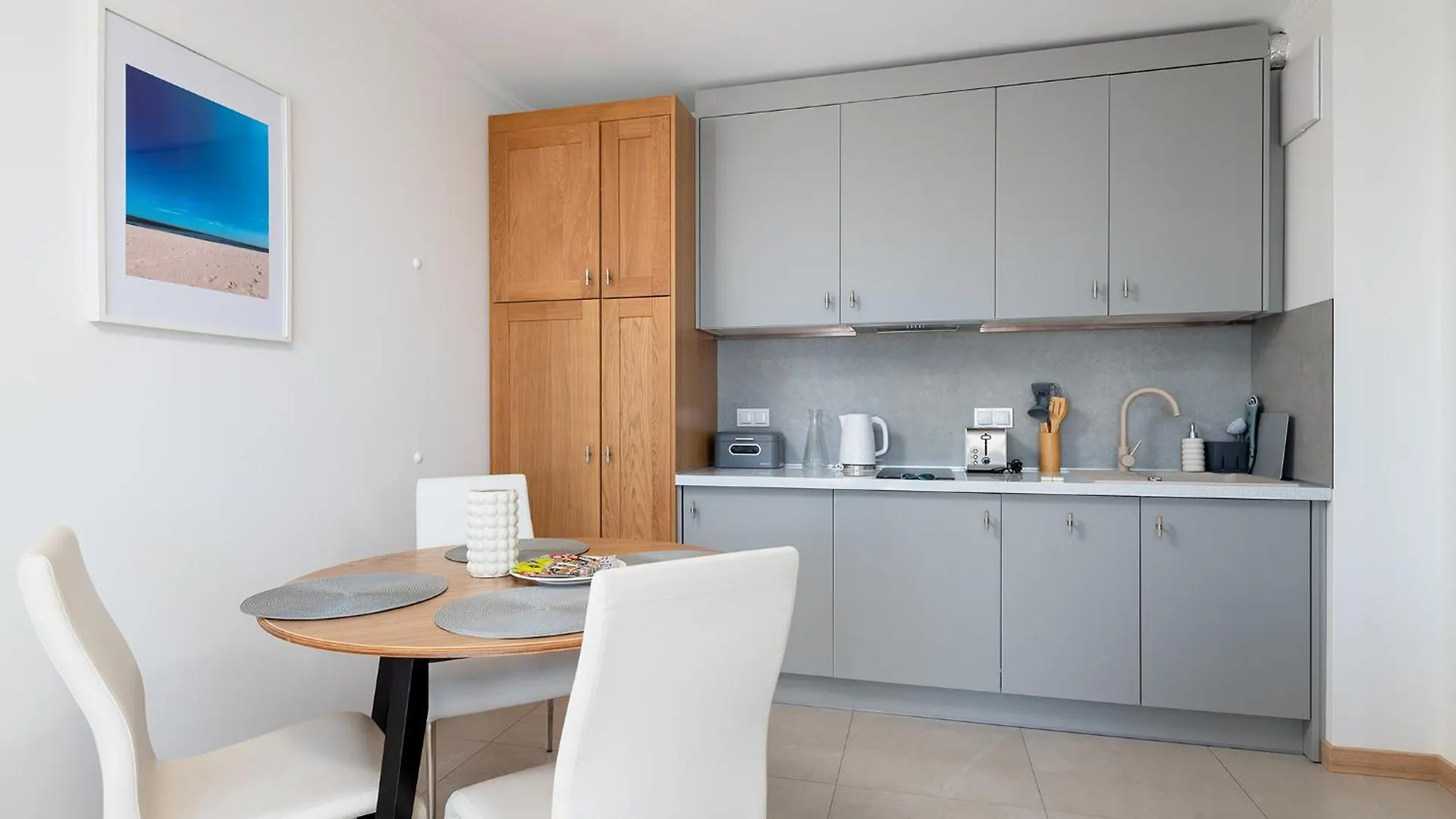 Rentplanet - Apartamenty Pileckiego Warszawa Polska