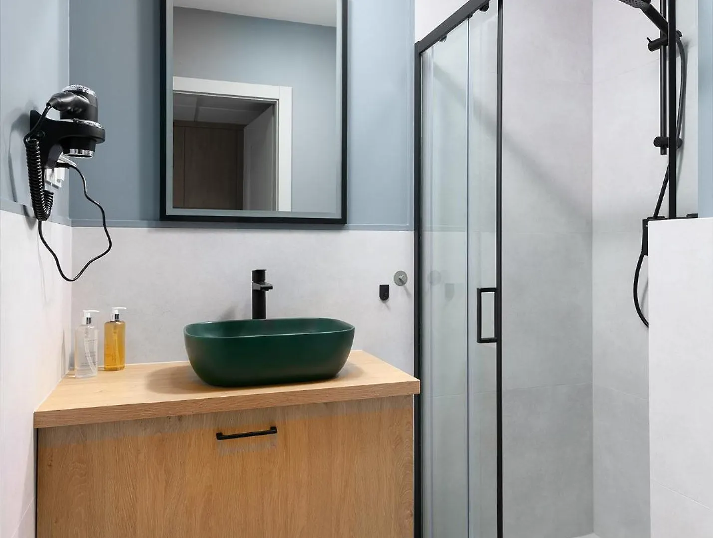 Rentplanet - Apartamenty Pileckiego Варшава 0*,