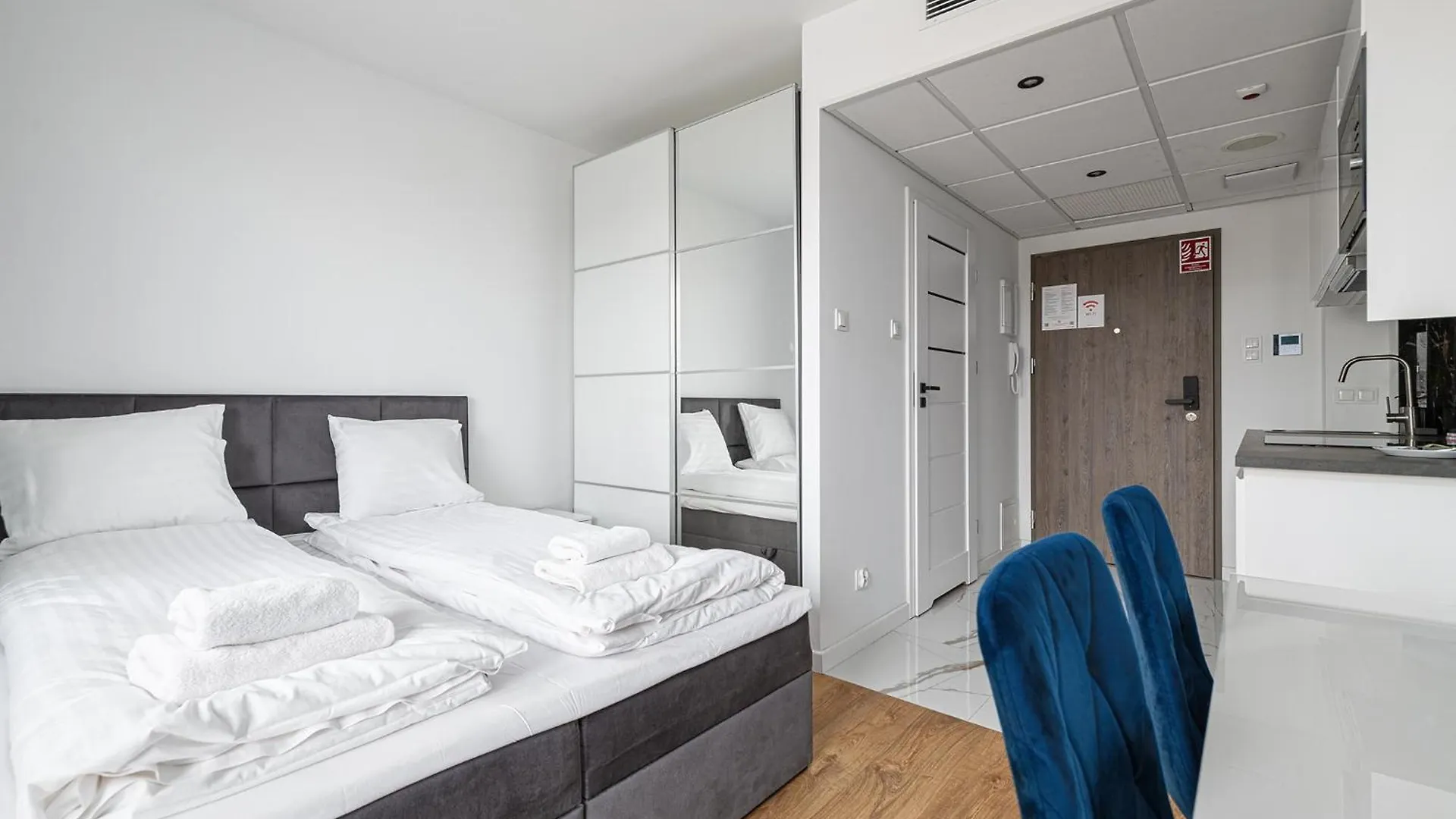 Rentplanet - Apartamenty Pileckiego Варшава