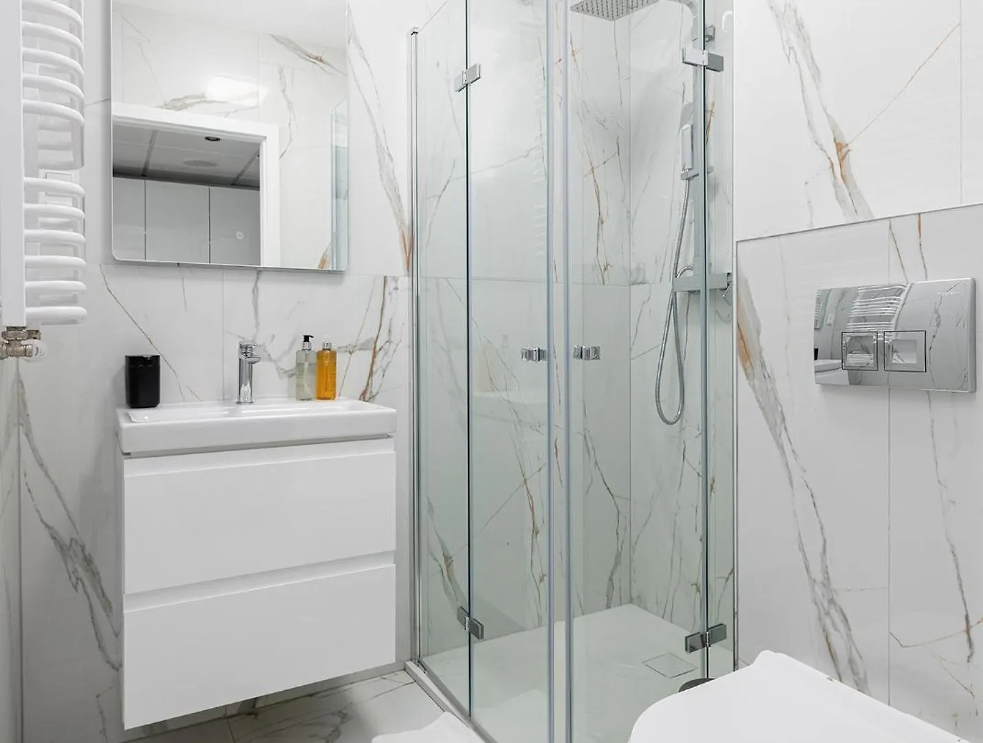 Rentplanet - Apartamenty Pileckiego Варшава Апартаменты