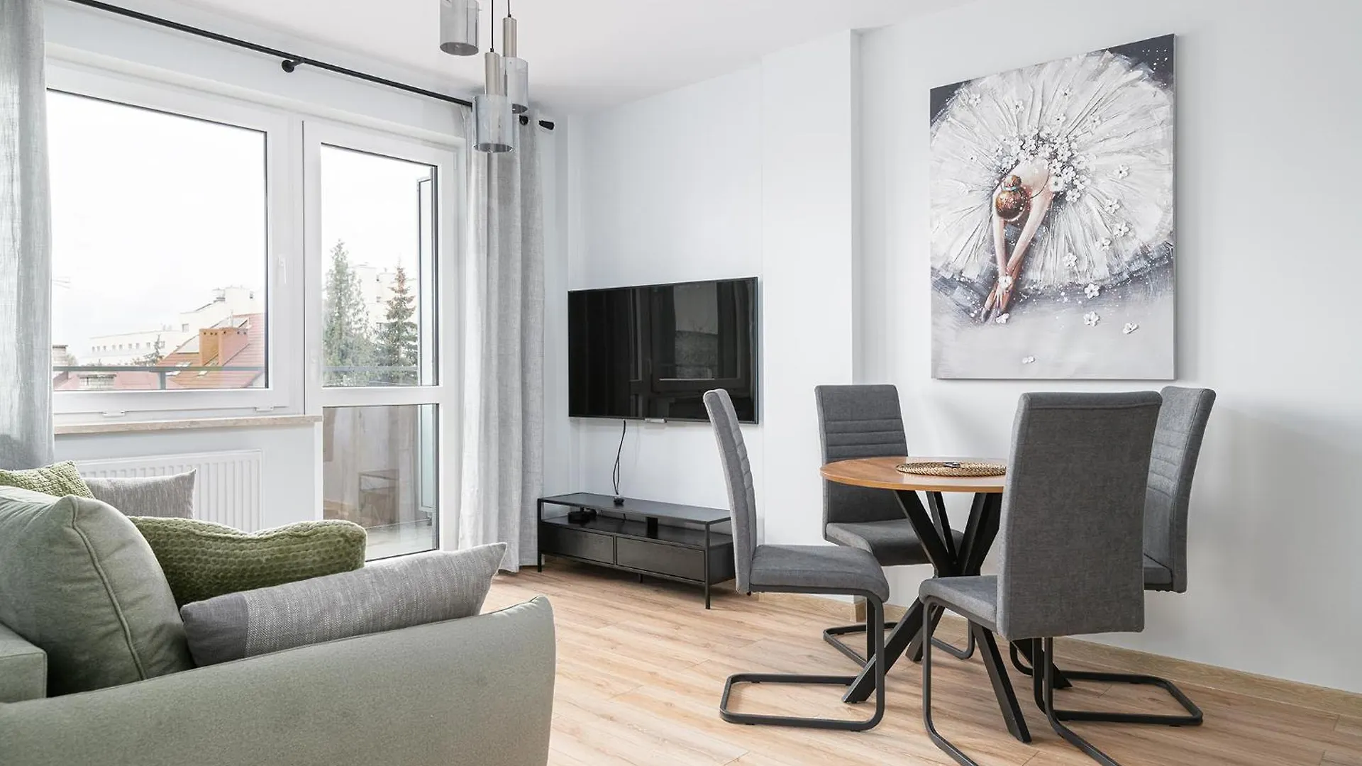 Rentplanet - Apartamenty Pileckiego Варшава 0*,